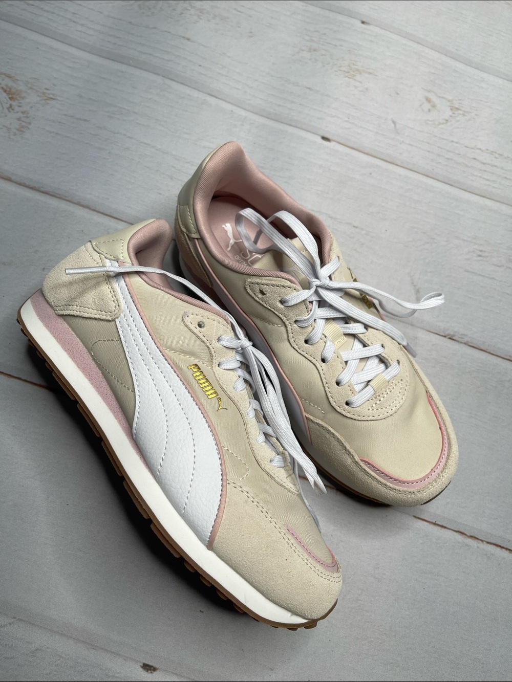 Puma 6 Sneakers Women’s Shoes New Cream White Pink Pastel Lace Up Classic